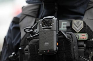 Οι φορητές κάμερες της Hytera που έχει προμηθευτεί η ελληνική αστυνομία